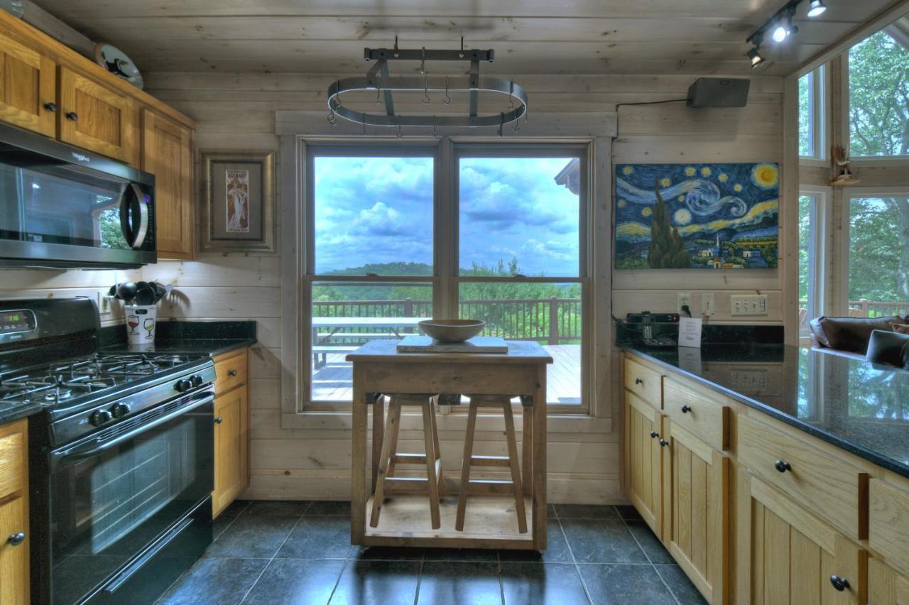Champagne Chalet - Cuddleup Villa Morganton Exterior photo