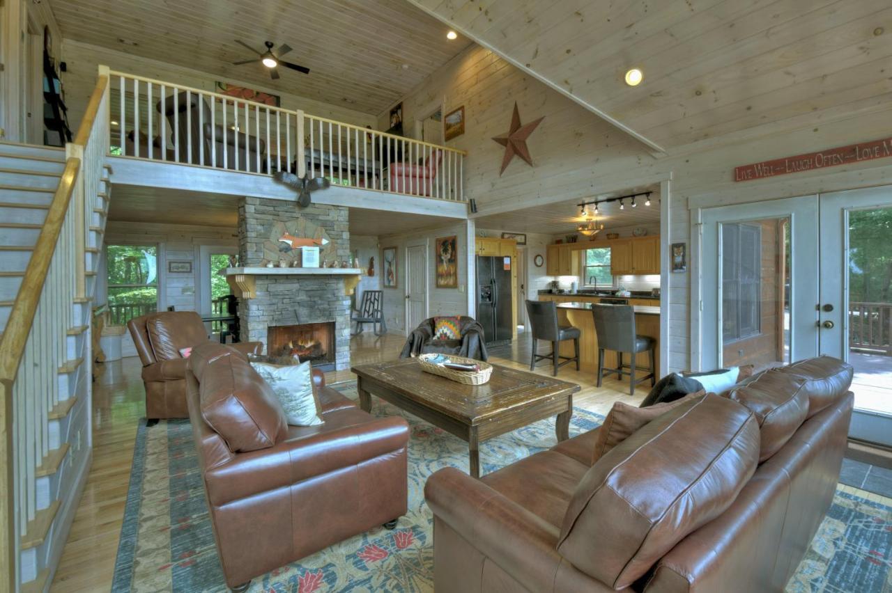 Champagne Chalet - Cuddleup Villa Morganton Exterior photo