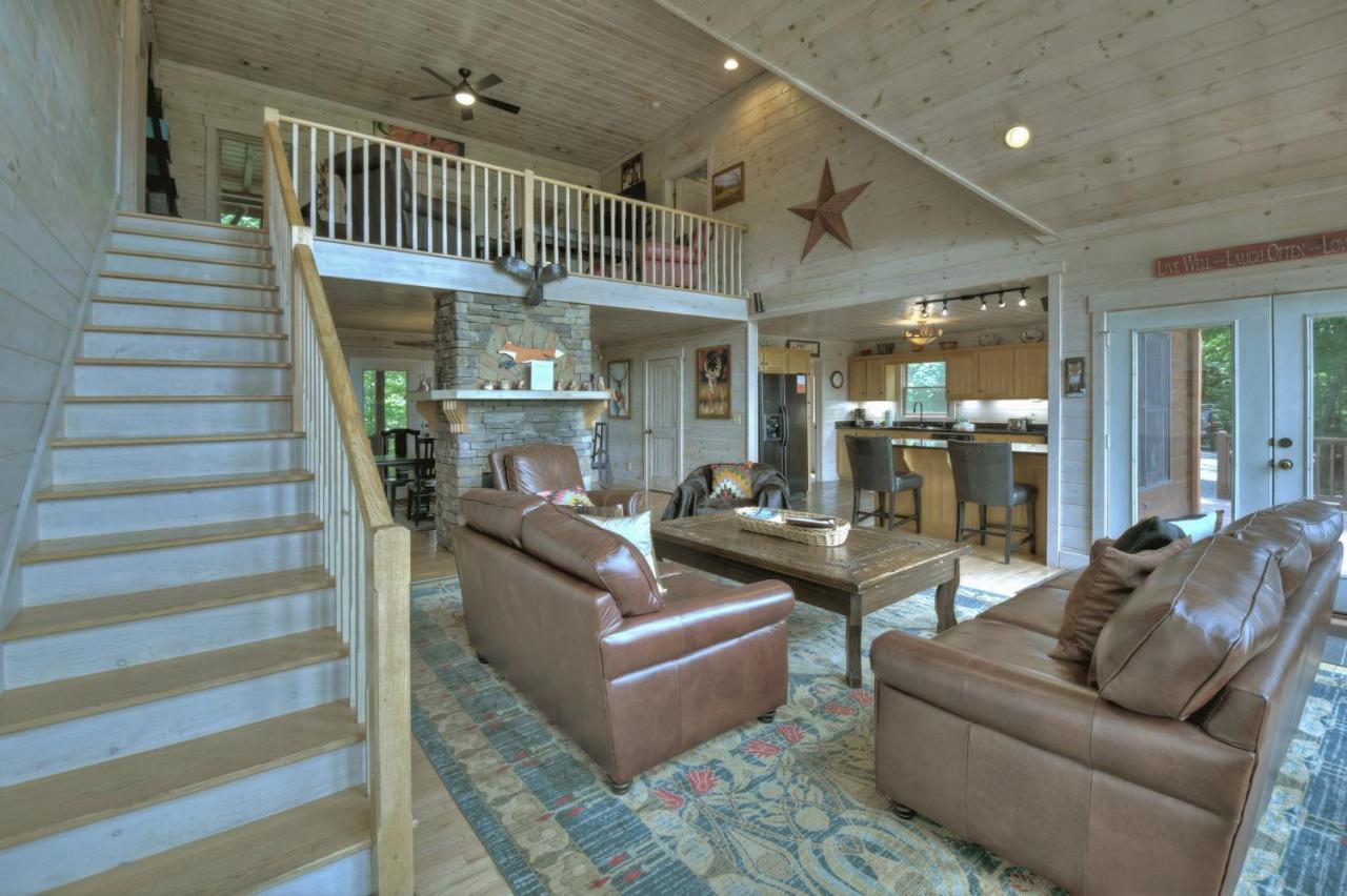 Champagne Chalet - Cuddleup Villa Morganton Exterior photo