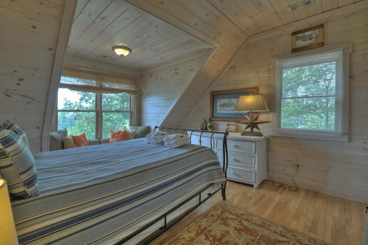 Champagne Chalet - Cuddleup Villa Morganton Exterior photo