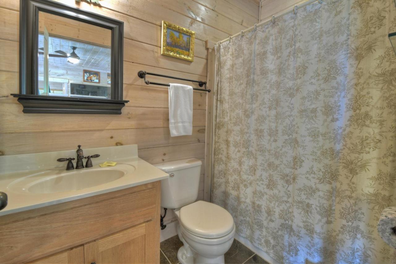 Champagne Chalet - Cuddleup Villa Morganton Exterior photo